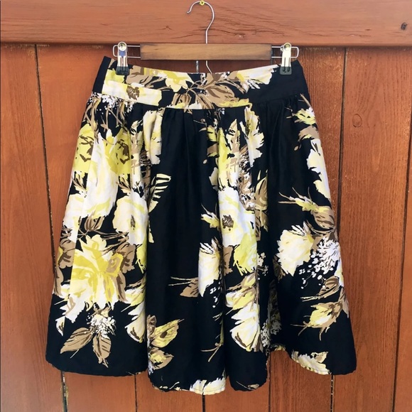 LOFT Dresses & Skirts - LOFT Ann Taylor Floral Skirt